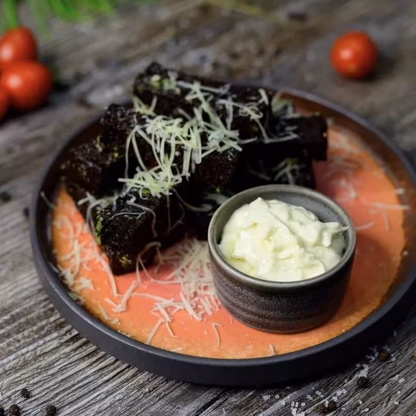 Фото Гренки чесночные с пармезаном